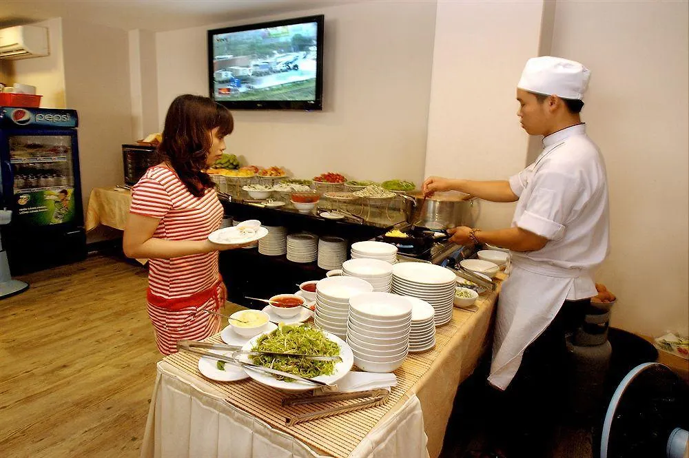 Brandi Nha Trang Hotel 3*,