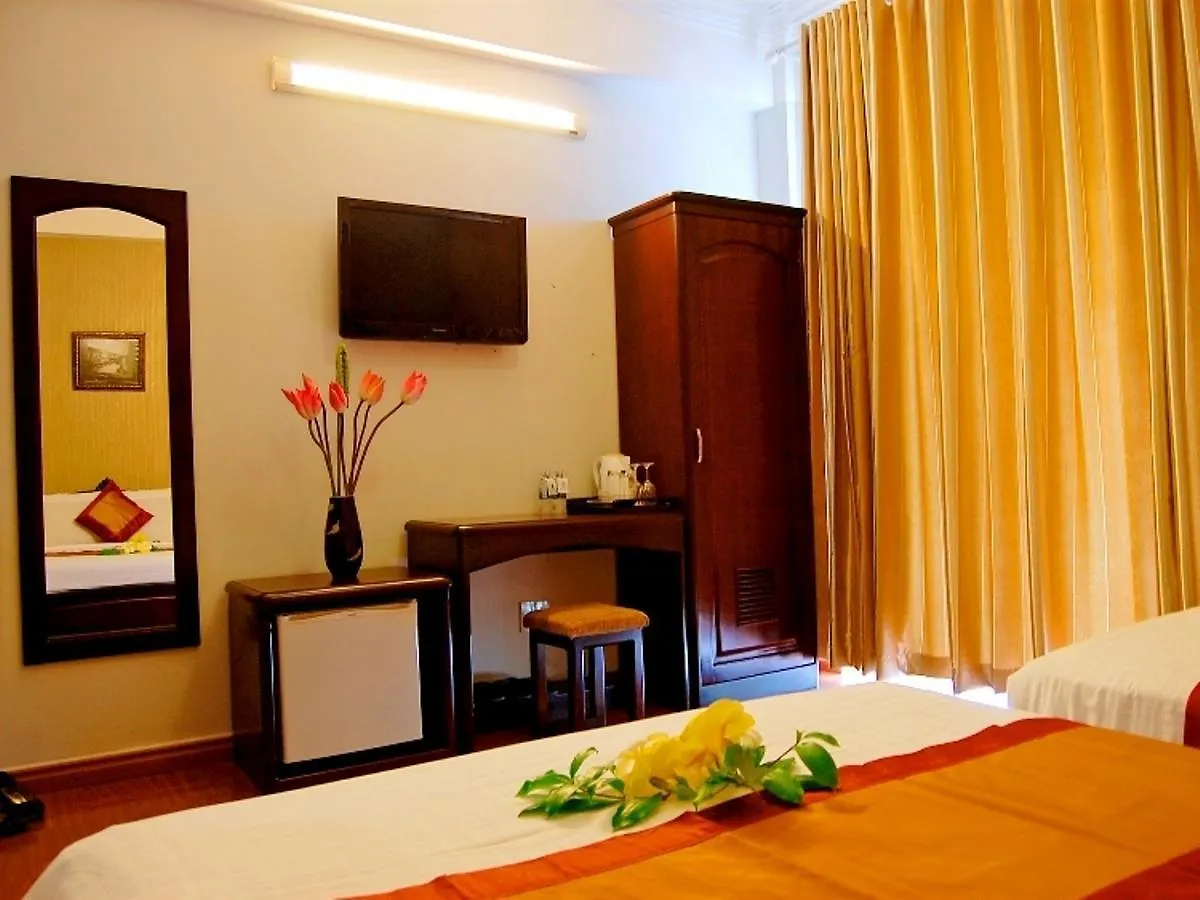 Brandi Nha Trang Hotel 3*,