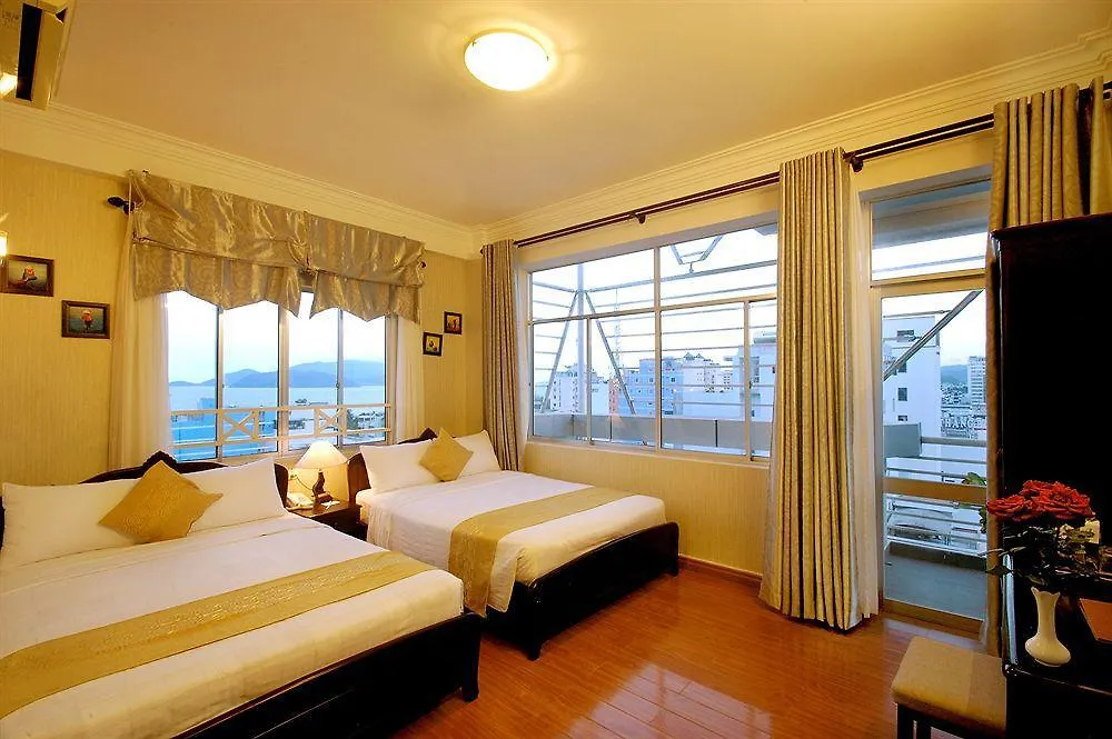 Brandi Nha Trang Hotel 3*,